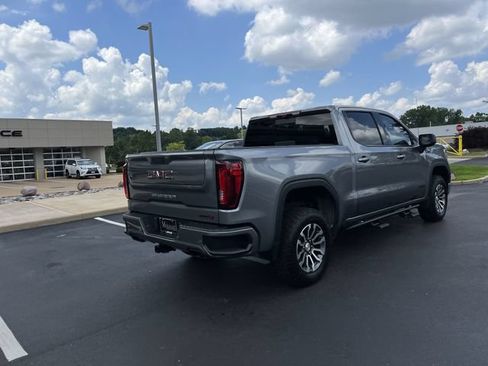 Used 2021 GMC Sierra 1500 AT4 w/ AT4 Value Package AWD/4WD image 3