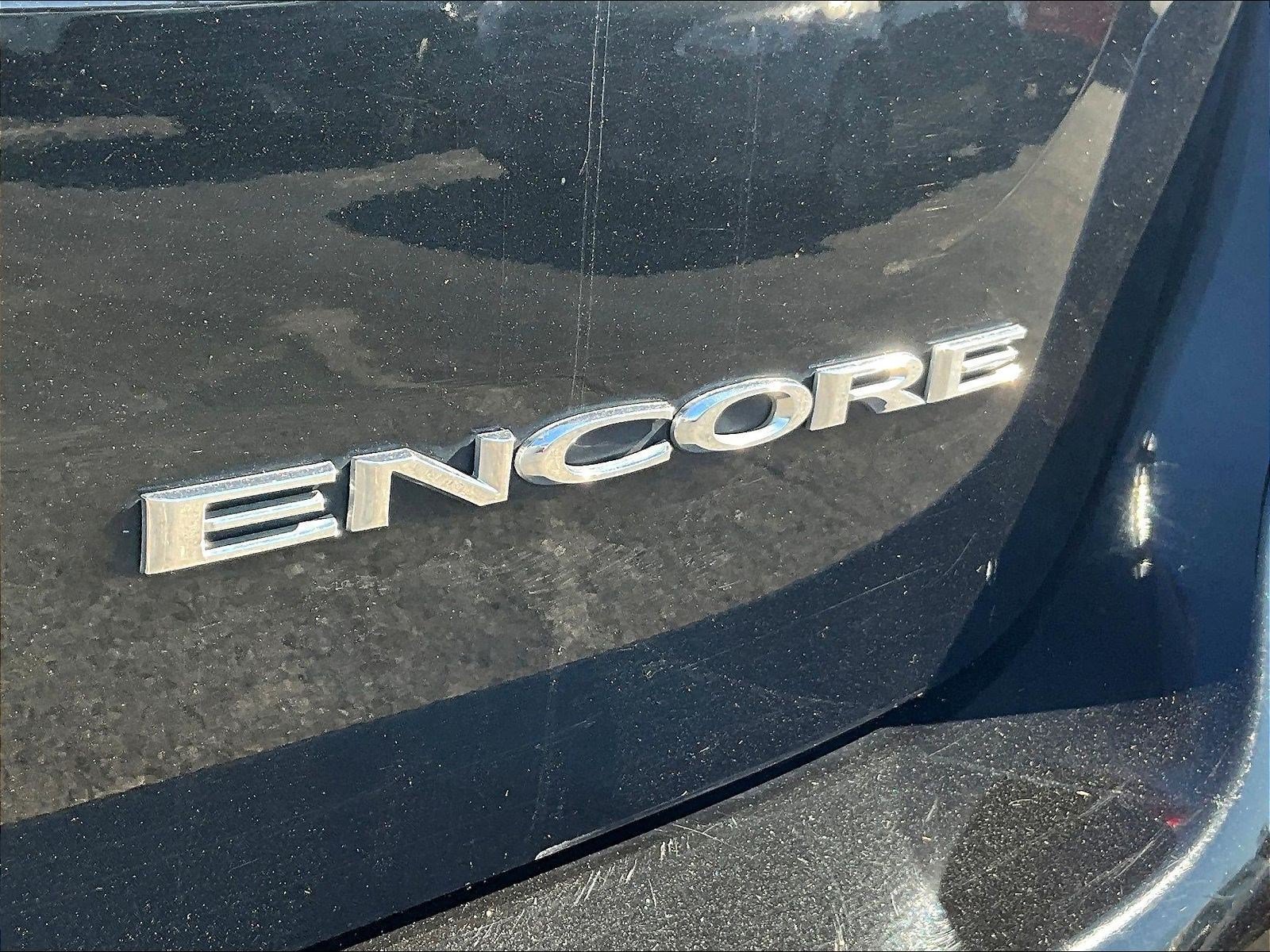 Used 2020 Buick Encore Essence FWD image 24