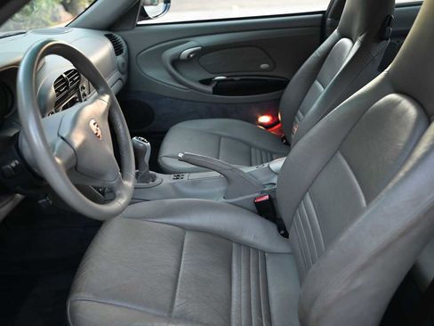 Used 2003 Porsche 911 Carrera 4S image 16