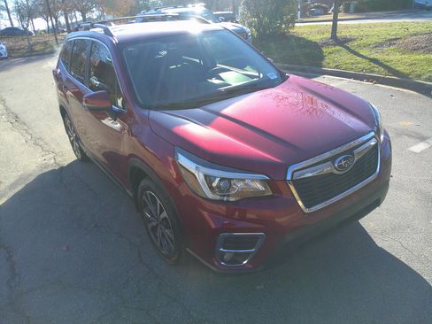 Used 2020 Subaru Forester Limited image 2