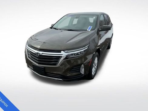 Used 2024 Chevrolet Equinox LT w/ LPO, Floor Liner Package AWD/4WD image 1