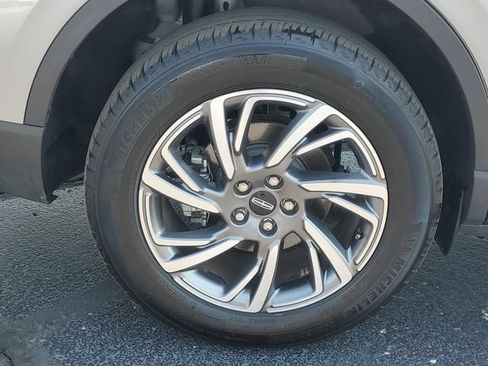 Used 2024 Lincoln Corsair AWD w/ Equipment Group 101A image 31