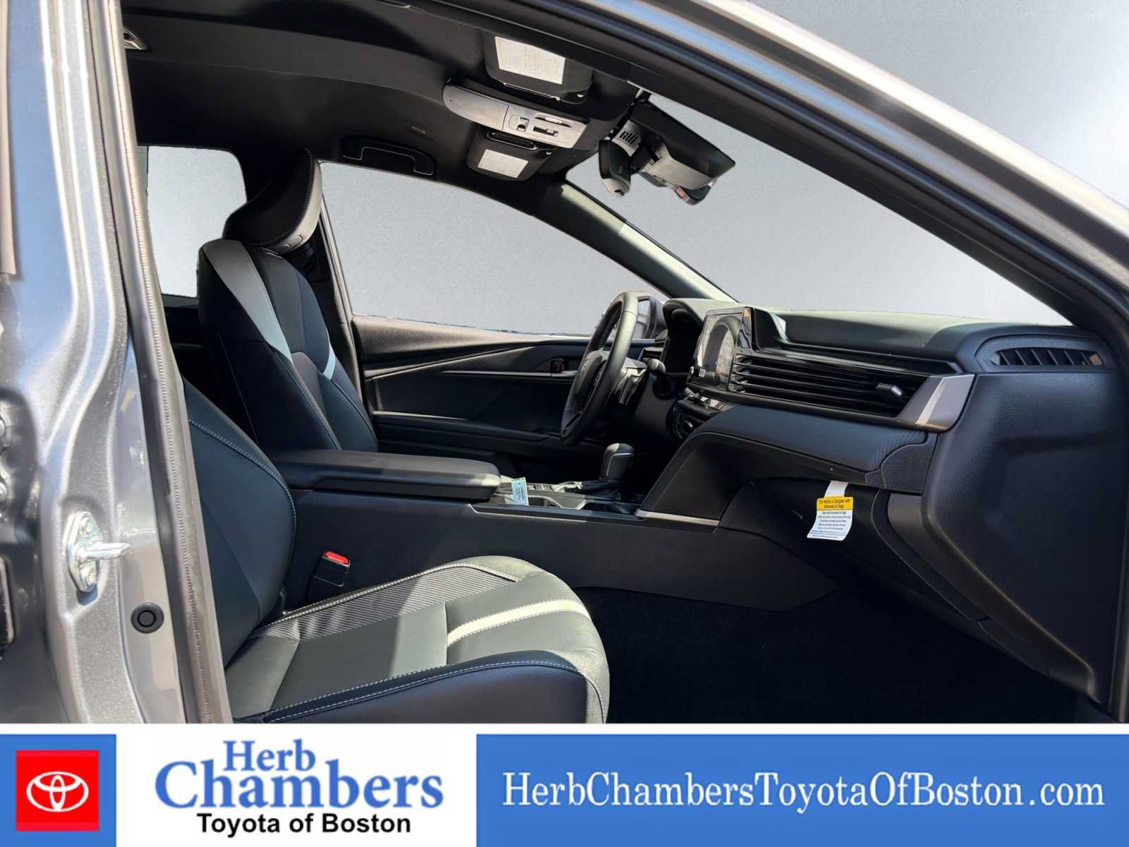Used 2026 Toyota Camry SE w/ Convenience Package AWD/4WD image 19