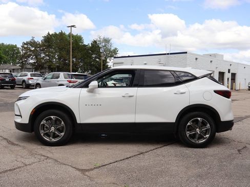 Used 2025 Chevrolet Blazer LT AWD/4WD image 5
