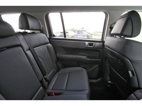 Used 2025 Hyundai Santa Fe XRT AWD/4WD image 13
