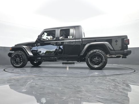 Used 2024 Jeep Gladiator Sport image 61