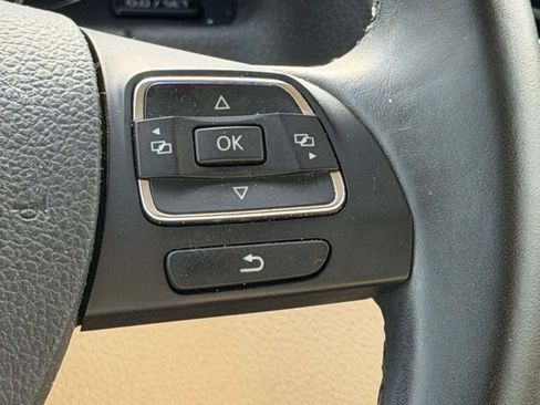 Used 2016 Volkswagen Tiguan S FWD image 25