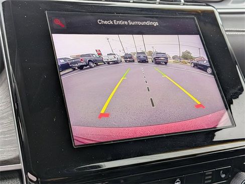 Used 2022 Jeep Grand Cherokee L Limited w/ Black Appearance Package image 23