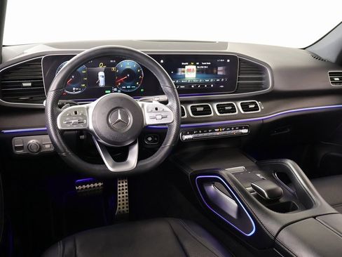 Used 2020 Mercedes-Benz GLE 450 4MATIC image 2