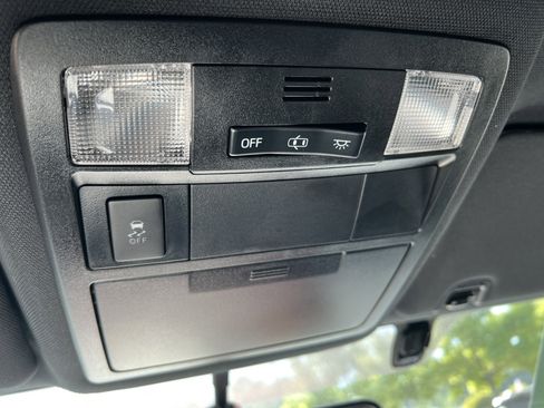 Used 2017 Toyota Tacoma TRD Sport w/ Tow Package image 5