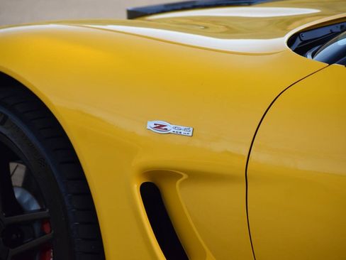 Used 2003 Chevrolet Corvette Z06 w/ Memory Package, 3 Drivers RWD image 38