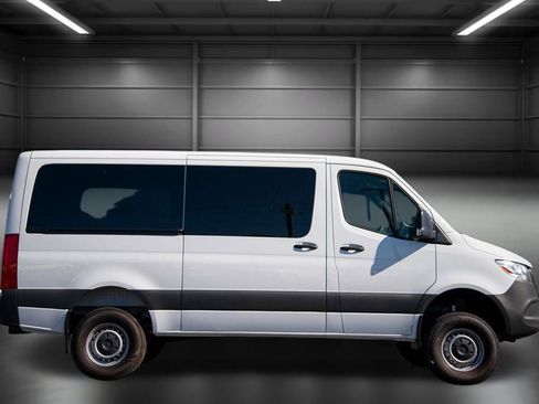 Used 2025 Mercedes-Benz Sprinter 2500 image 5