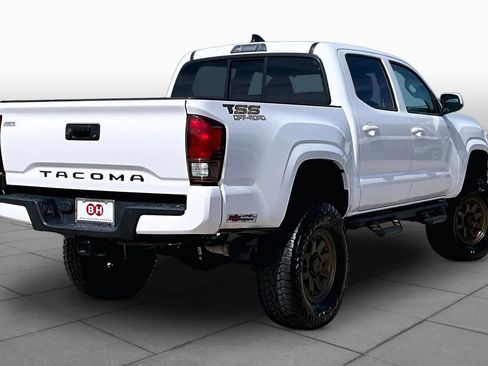 Used 2023 Toyota Tacoma SR AWD/4WD image 13