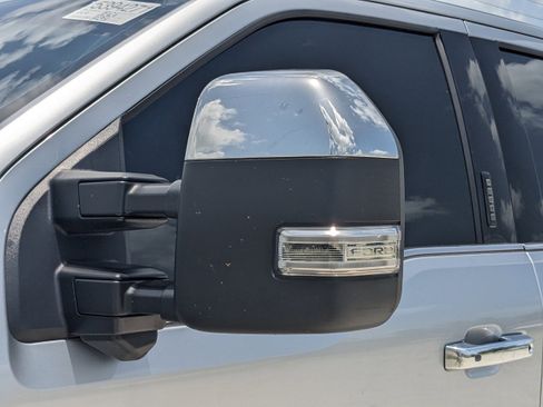 Used 2023 Ford F250 Lariat w/ Lariat Ultimate Package image 13