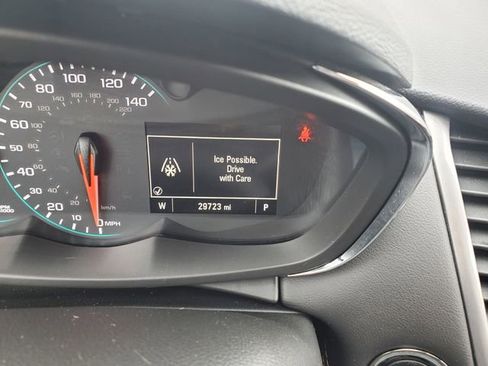 Certified 2022 Chevrolet Trax LT w/ LT Convenience Package image 27