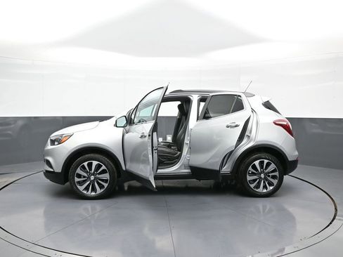 Used 2022 Buick Encore Preferred w/ Safety Package image 42