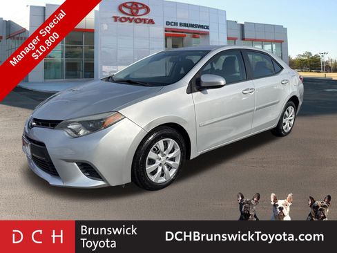 Used 2015 Toyota Corolla LE image 1