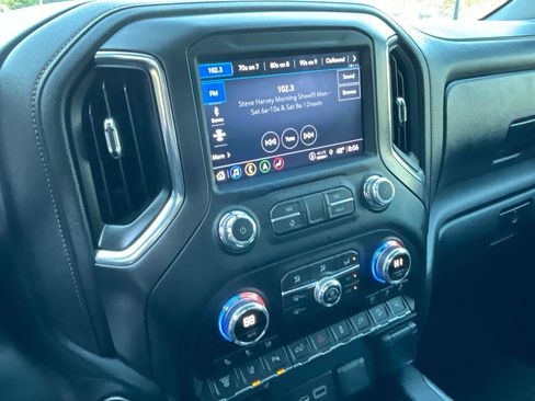 Used 2022 GMC Sierra 2500 AT4 w/ AT4 Preferred Package image 25