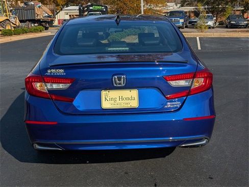 Used 2022 Honda Accord Sport image 9