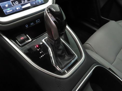 Certified 2025 Subaru Legacy Limited image 18