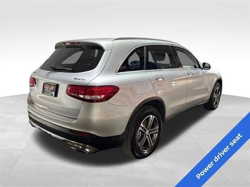 Used 2017 Mercedes-Benz GLC 300 4MATIC image 5