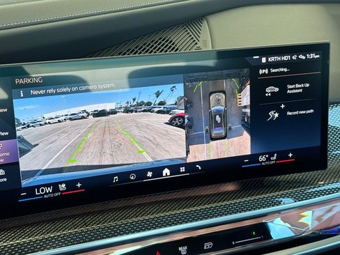 Used 2023 BMW i7 xDrive60 AWD/4WD image 19