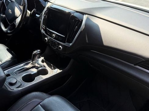 Used 2019 Chevrolet Traverse RS w/ LPO, Floor Liner Package AWD/4WD image 10