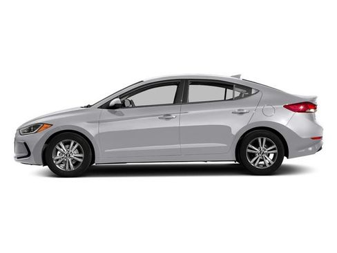 Used 2018 Hyundai Elantra SEL FWD image 2