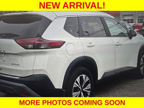 Used 2023 Nissan Rogue SV w/ SV Premium Package image 4