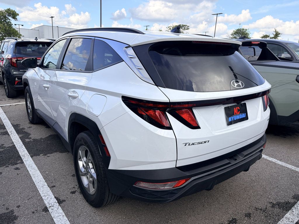 Used 2024 Hyundai Tucson SEL AWD/4WD image 2