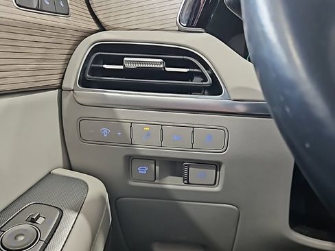 Used 2022 Hyundai Palisade Limited image 39