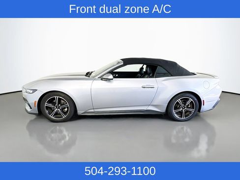 Used 2025 Ford Mustang Premium RWD image 10