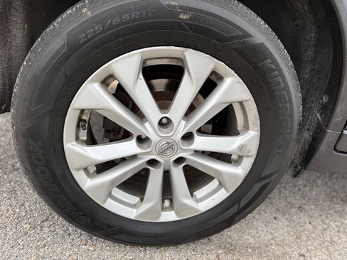 Used 2015 Nissan Rogue SV AWD/4WD image 22