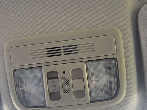 Used 2020 Honda Civic EX image 29