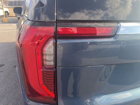 New 2026 GMC Yukon Elevation image 6