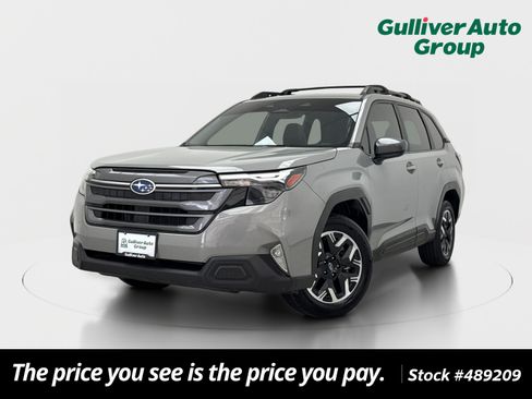Used 2025 Subaru Forester Premium AWD/4WD image 1