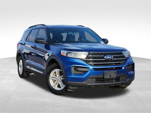 Used 2020 Ford Explorer XLT image 1