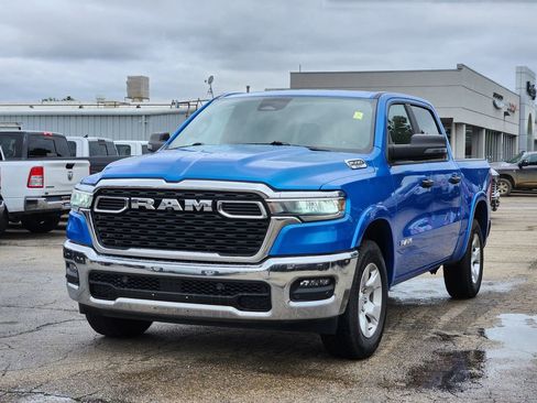 Used 2025 RAM 1500 Big Horn AWD/4WD image 4