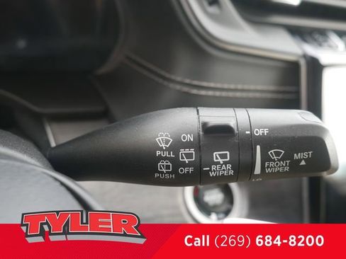 Certified 2022 Jeep Grand Cherokee Limited w/ Luxury Tech Group II image 27