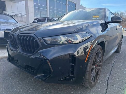 Certified 2025 BMW X6 xDrive40i w/ Executive Package image 1