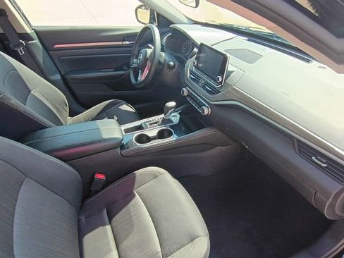 Used 2023 Nissan Altima 2.5 SV FWD image 15