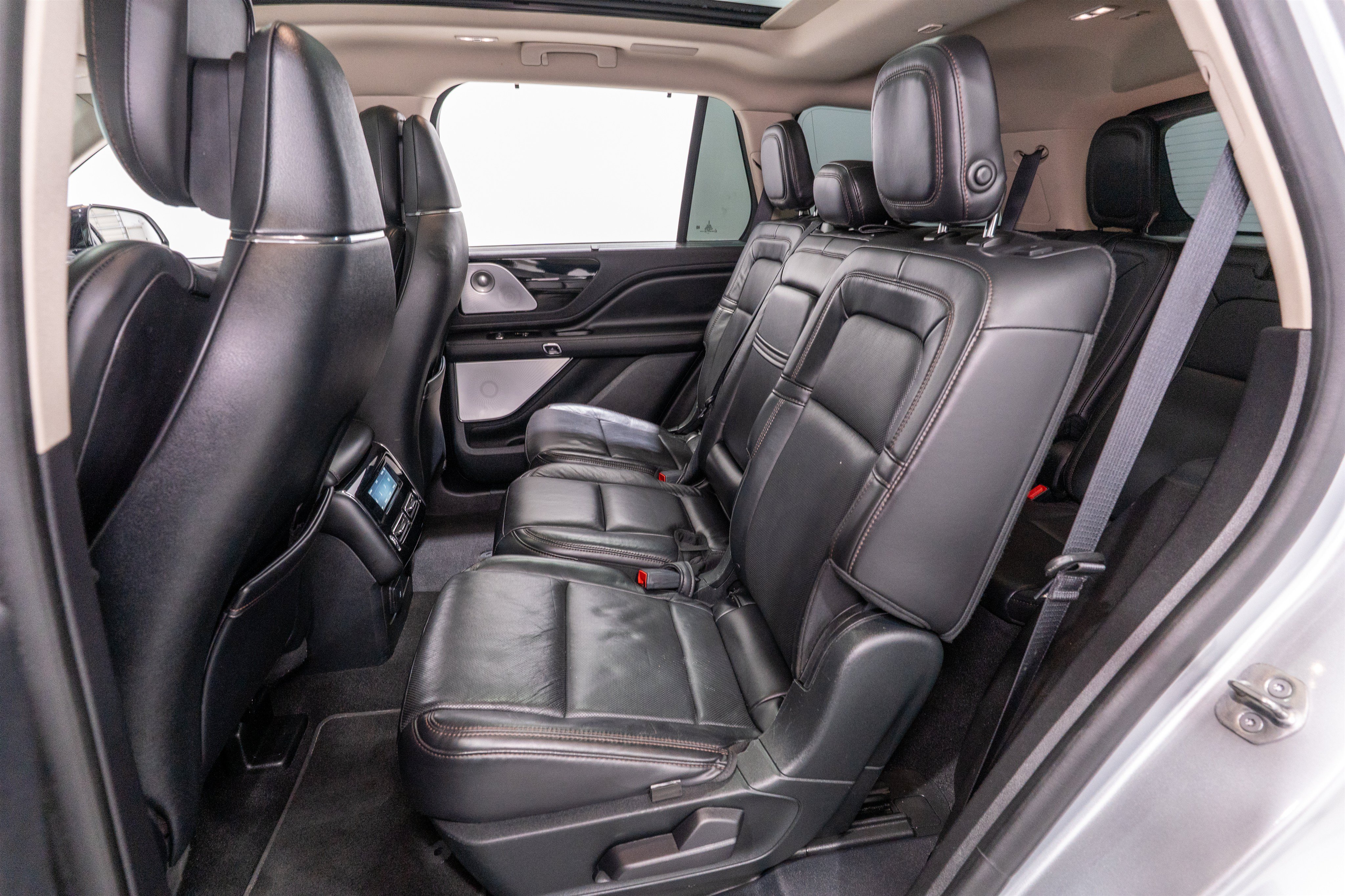 Used 2020 Lincoln Aviator Reserve w/ Equipment Group 202A AWD/4WD image 33