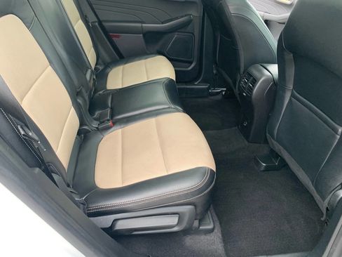 Used 2021 Ford Escape Titanium w/ Titanium Premium Package image 9