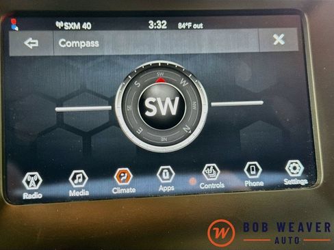 Used 2019 Jeep Cherokee Latitude Plus w/ Cold Weather Group AWD/4WD image 15