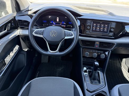 Used 2023 Volkswagen Taos S image 11