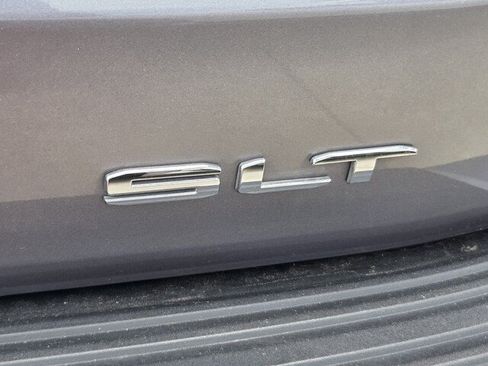 Used 2022 GMC Yukon SLT w/ SLT Luxury Package RWD image 29