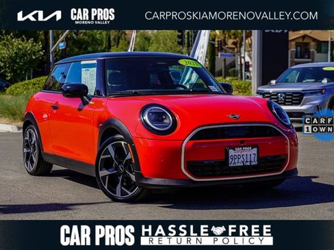 Used 2025 MINI Cooper S image 1