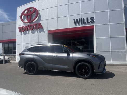 Used 2026 Toyota Highlander XSE AWD/4WD image 1