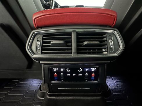 Used 2019 Lamborghini Urus image 30