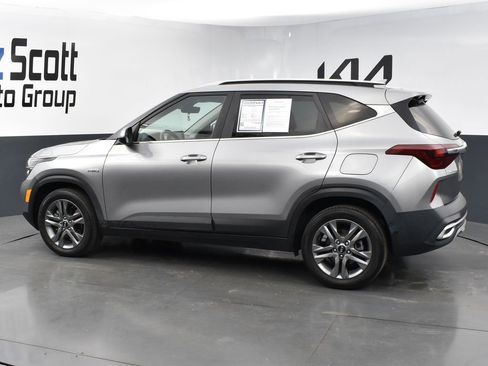 Used 2021 Kia Seltos S image 3